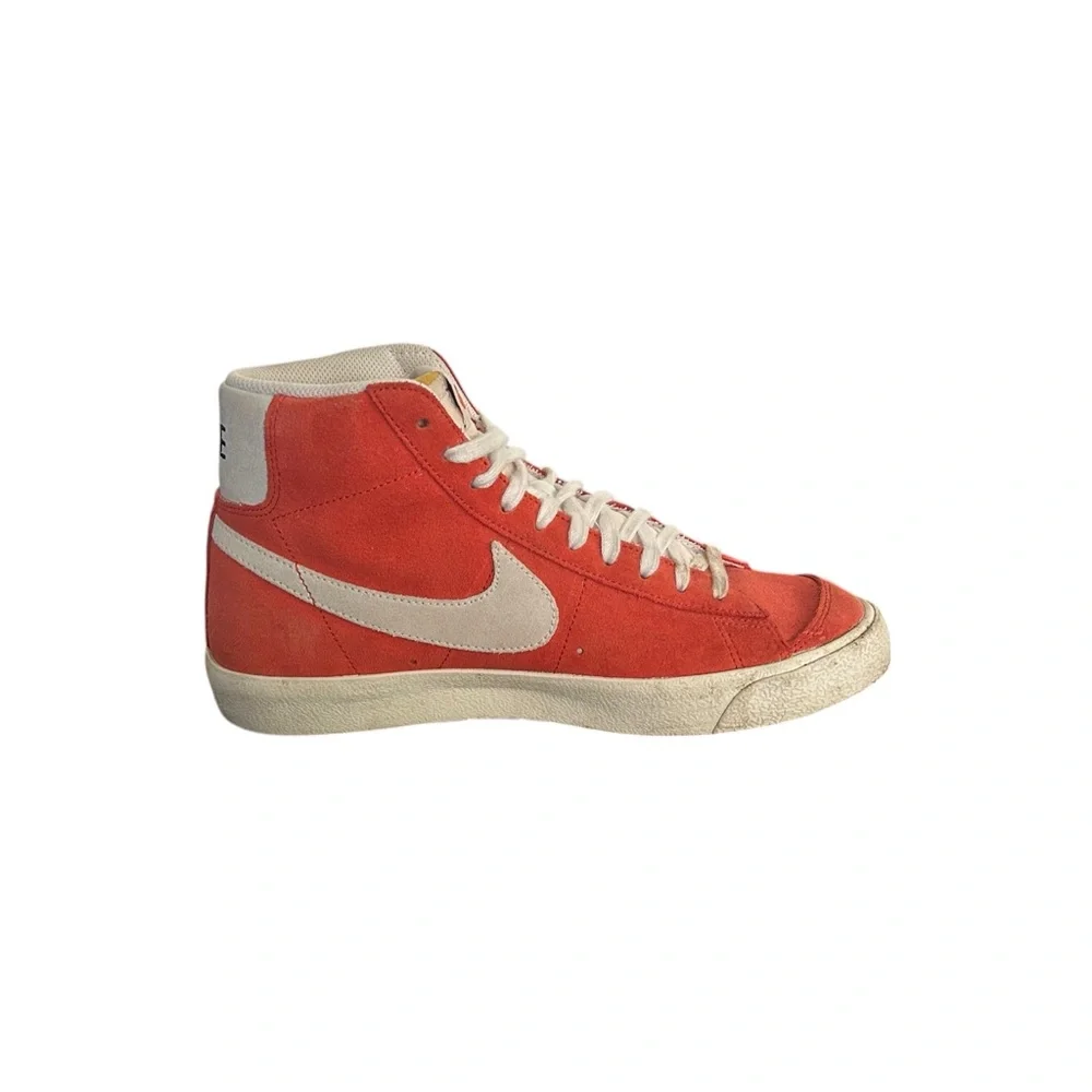 Nike Men’s Blazer Mid 77 Red Suede Shoes Sz 8.5 / 10